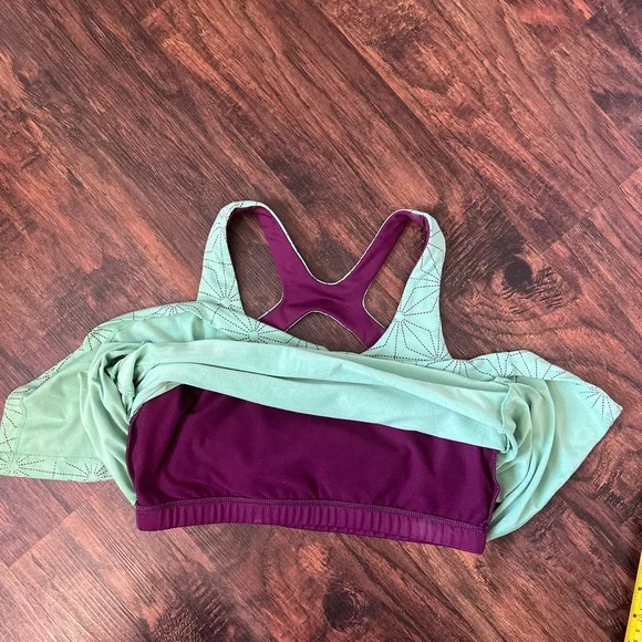 Rab Trance Tank Green Purple Geometric Womens Size 10 Athleisure Workout Preppy - Picture 10 of 10